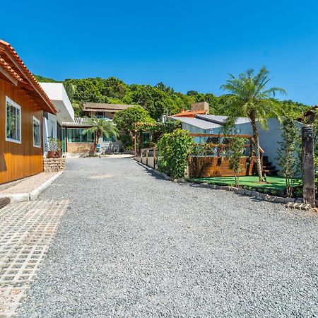 Residencial Com Piscina Possui Jacuzzi Aquecida Com Hidromassagem Villa Bombinhas Buitenkant foto