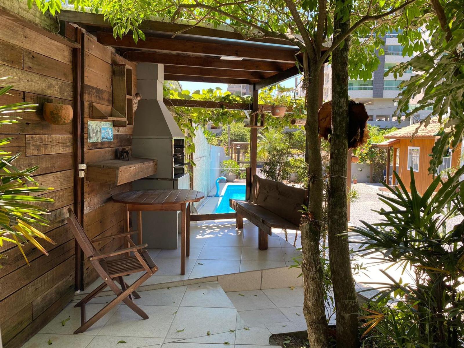 Residencial Com Piscina Possui Jacuzzi Aquecida Com Hidromassagem Villa Bombinhas Buitenkant foto