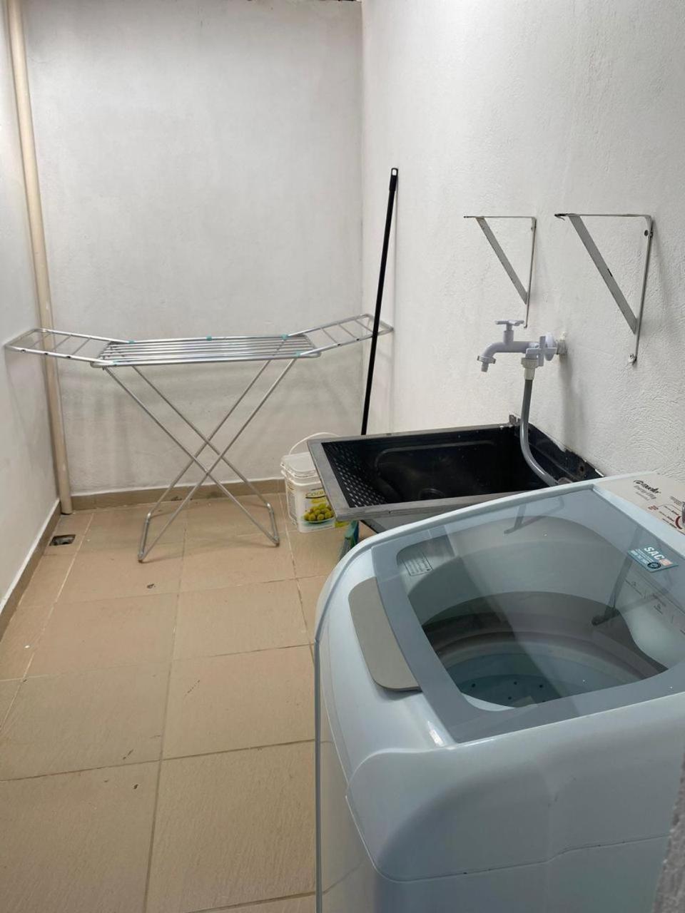 Residencial Com Piscina Possui Jacuzzi Aquecida Com Hidromassagem Villa Bombinhas Buitenkant foto