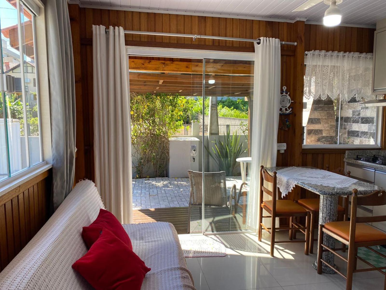 Residencial Com Piscina Possui Jacuzzi Aquecida Com Hidromassagem Villa Bombinhas Buitenkant foto