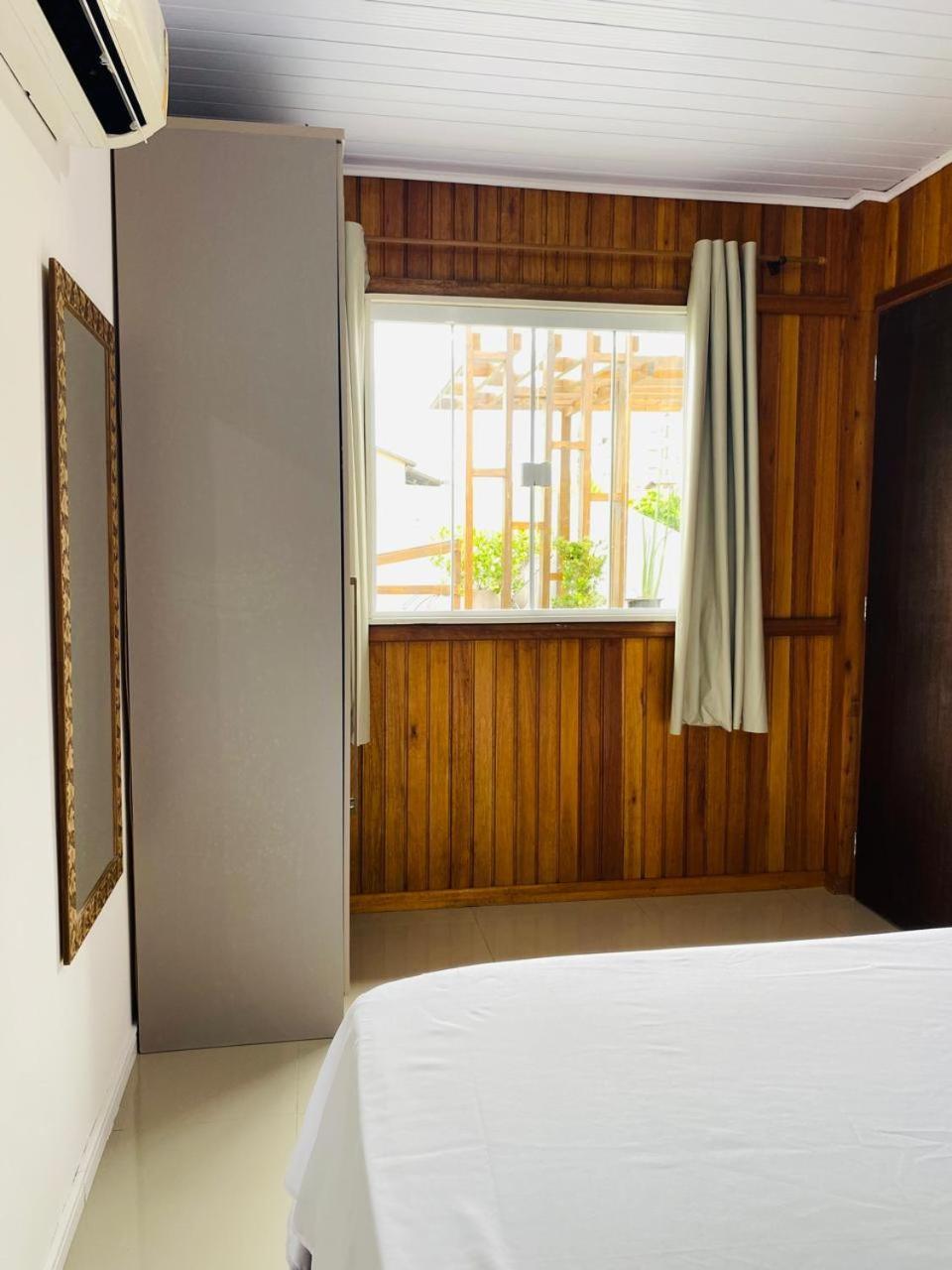 Residencial Com Piscina Possui Jacuzzi Aquecida Com Hidromassagem Villa Bombinhas Buitenkant foto