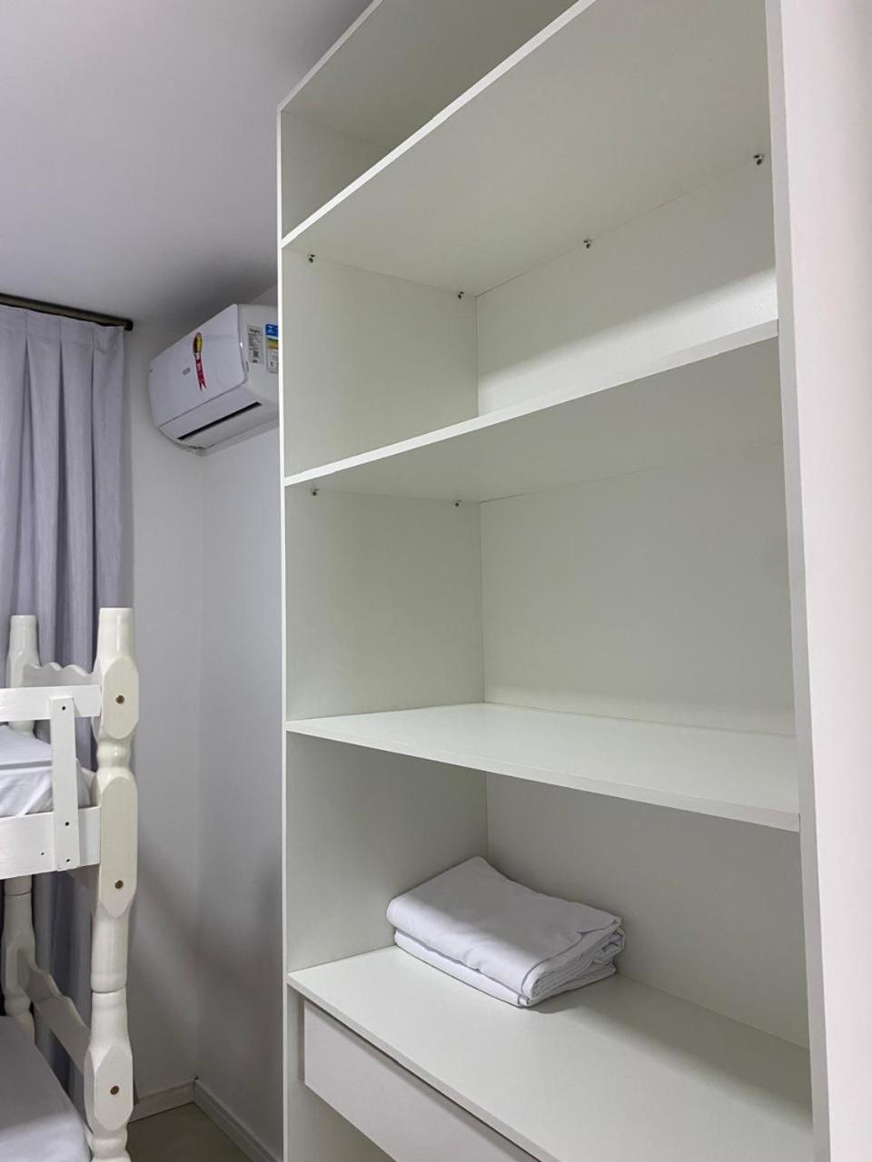 Residencial Com Piscina Possui Jacuzzi Aquecida Com Hidromassagem Villa Bombinhas Buitenkant foto