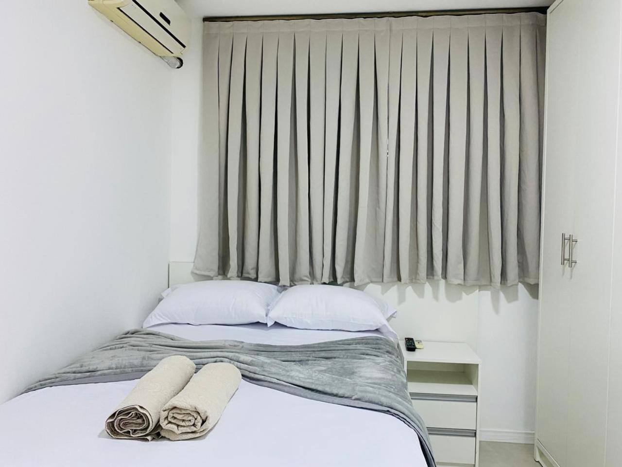 Residencial Com Piscina Possui Jacuzzi Aquecida Com Hidromassagem Villa Bombinhas Buitenkant foto