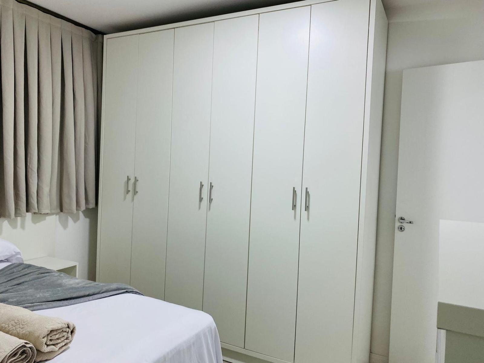 Residencial Com Piscina Possui Jacuzzi Aquecida Com Hidromassagem Villa Bombinhas Buitenkant foto
